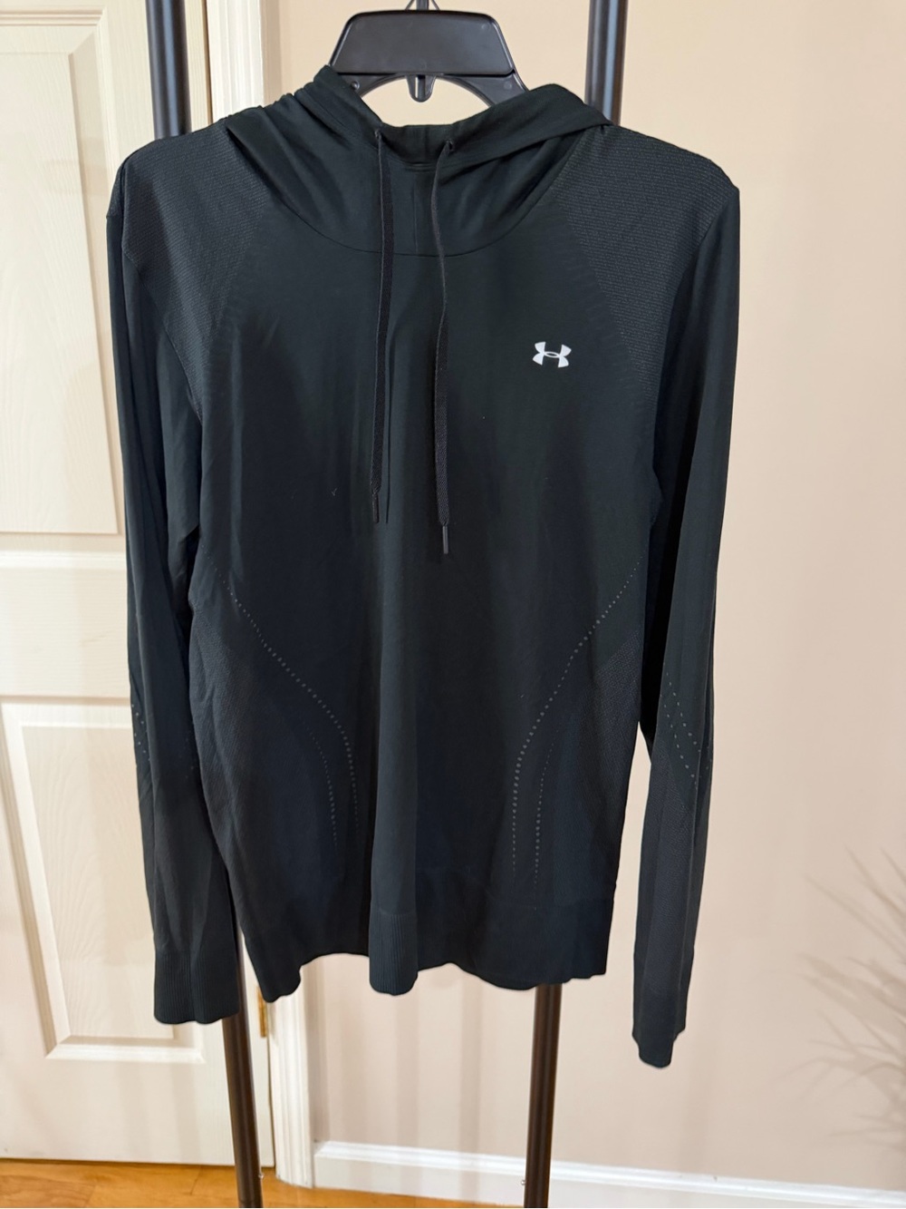 Under Armour Black Hooded Performance Long-Sleeve Pullover